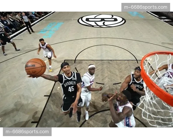 篮网前场篮板表现出色联盟前十 但后场篮板保护不力 篮网前场篮板表现出色联盟前十 但后场篮板保护不力